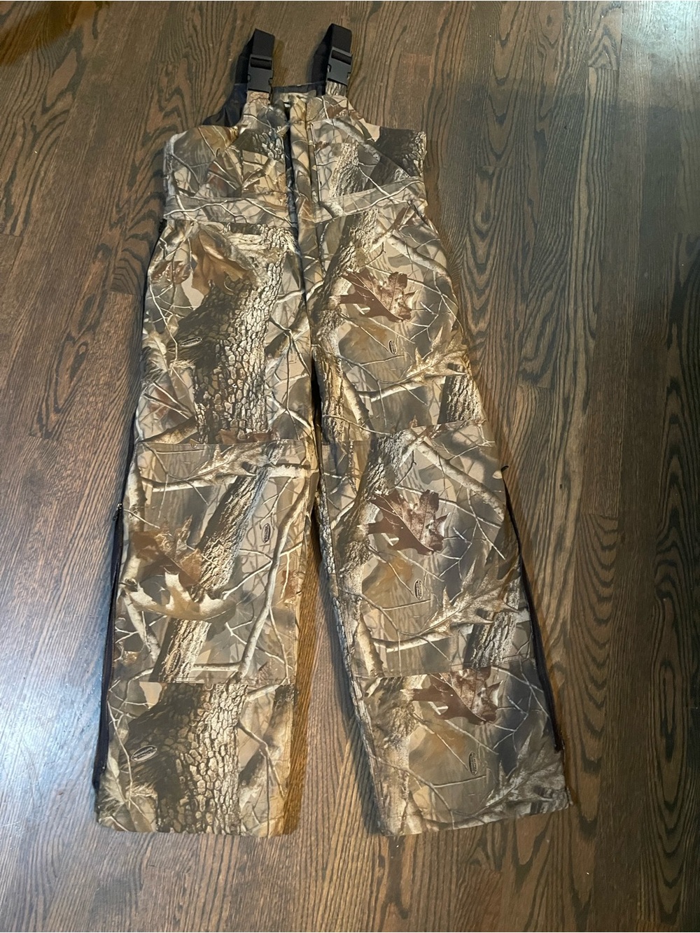 Walls insulated overalls - realtree hardwoods camo YOUTH 16 - great condition